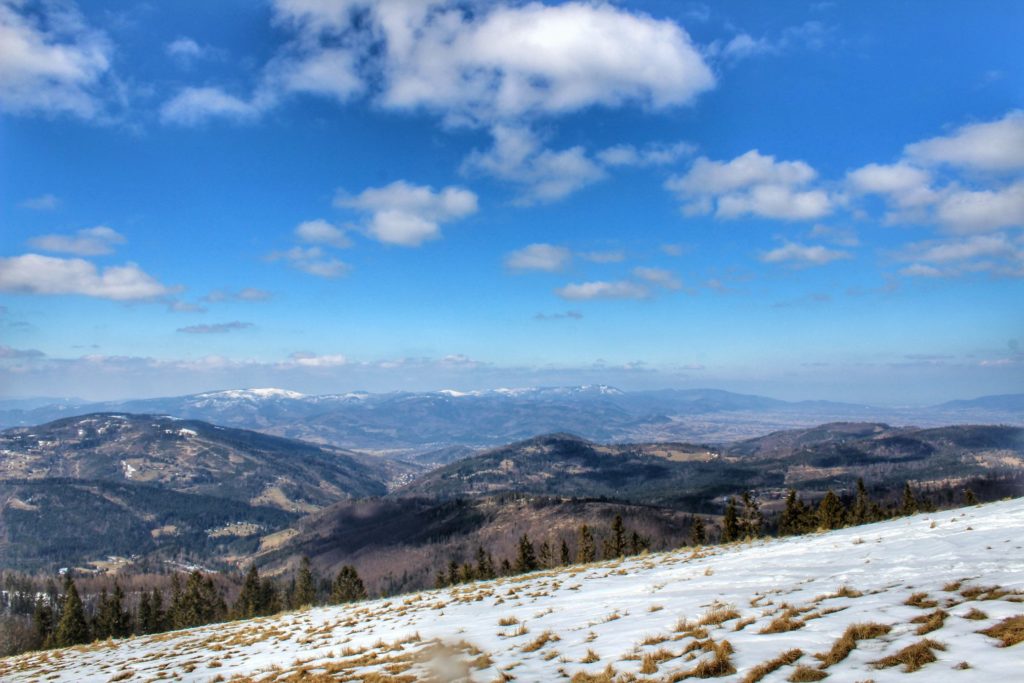 Krajobraz górski - Beskidy - Hala Pawlusia - piękny, słoneczny dzień