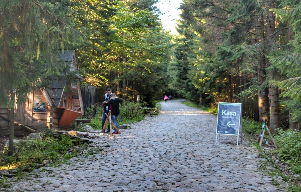 Kasa Tatrzańskiego Parku Narodowego, szlak niebieski do Polany Kalatówki