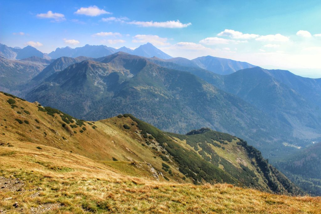 Panorama Tatr, okolice Kopy Kondrackiej w Tatrach Zachodnich