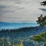 Widok na Tatry z okolic schroniska na Szyndzielni