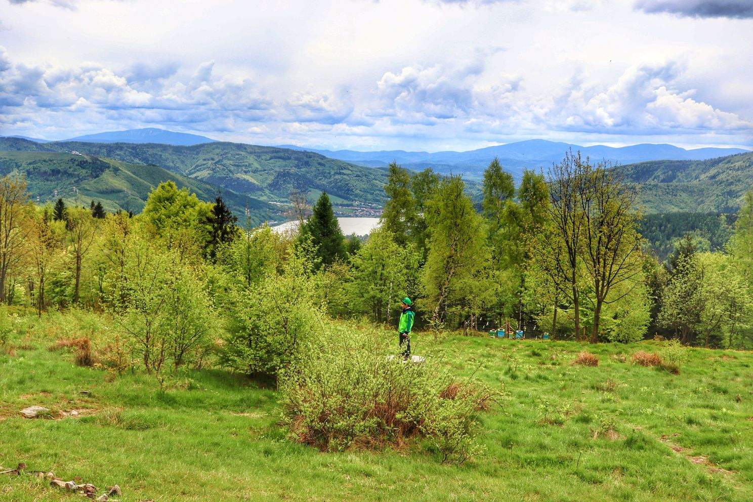 Hrobacza Łąka z Lipnika, Beskid Mały – Szlaki górskie – blog, opisy