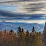 Widok na Beskid oraz Tatry spod Bacówki na Hali Baraniej