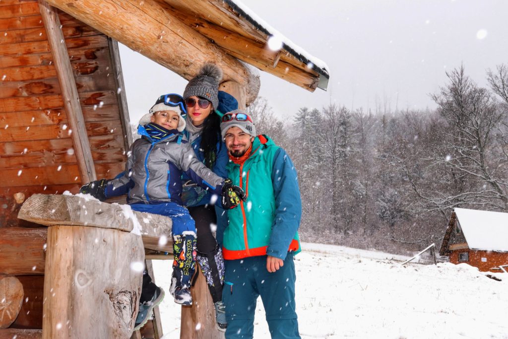 Szczęśliwa rodzinka, bajkowa, zimowa sceneria, Przysłop Potócki