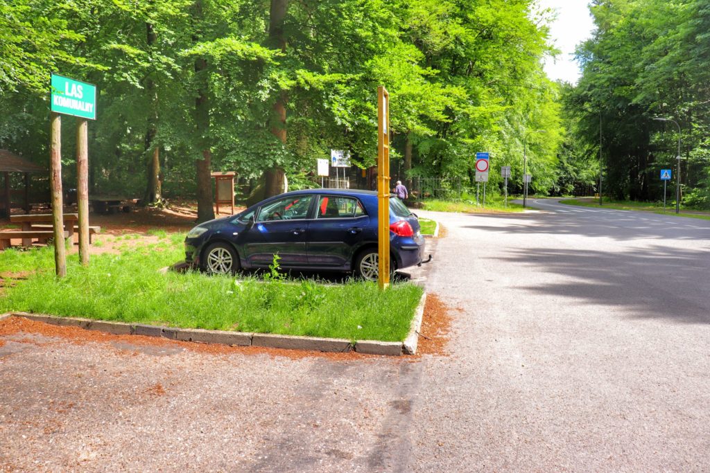 Parking przy Sanktuarium Matki Bożej na Górze Chełmskiej