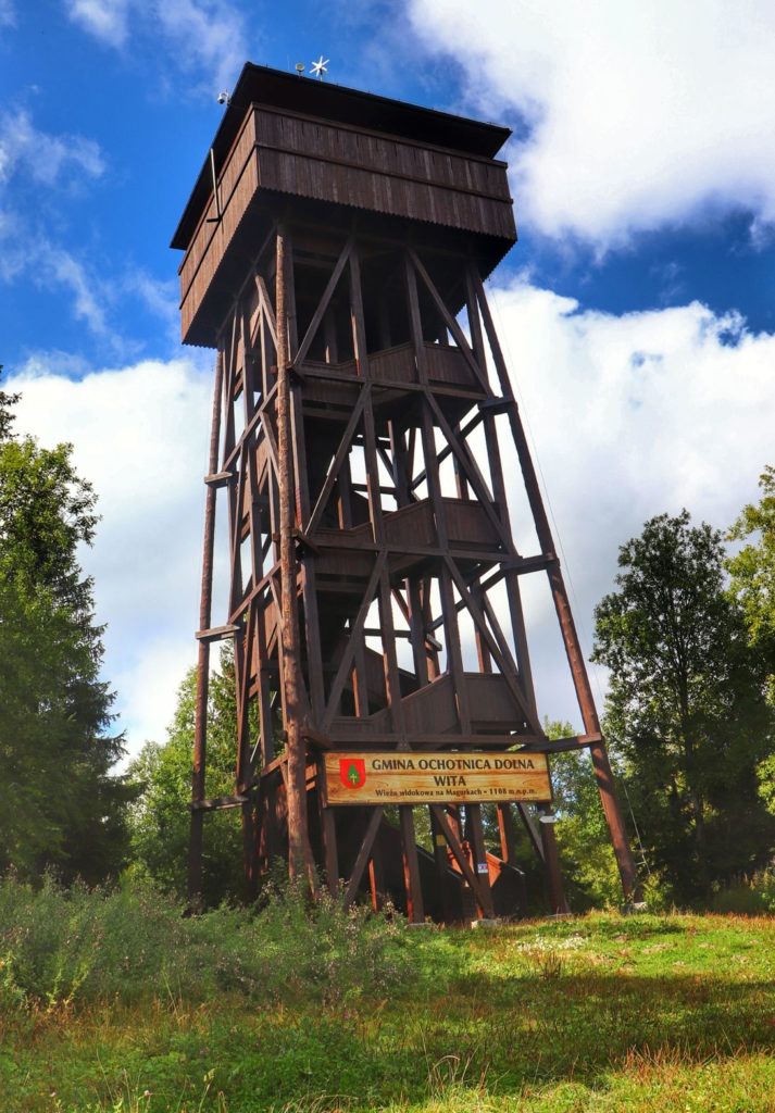 Drewniana wieża widokowa Magurki - Ochotnica Dolna