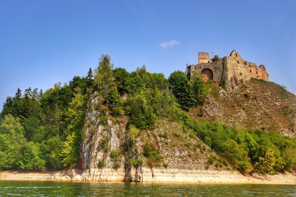 Ruiny gotyckiego Zamku w Czorsztynie, Jezioro Czorsztyńskie