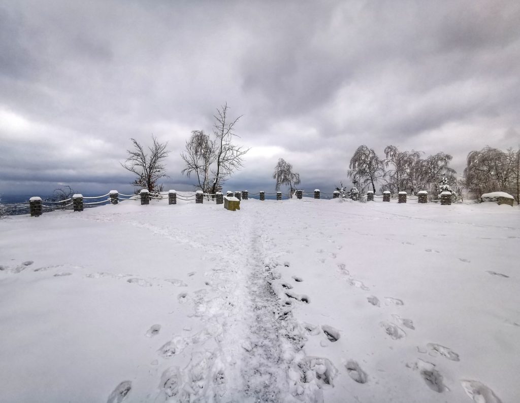Kamieniołom w Kozach - Beskid Mały - punkt widokowy, zima