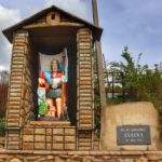 Pomnik przy parkingu w Łysinie - Beskid Mały - PLAC ODNOWY ŁYSINA