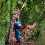 Zamczysko w Beskidzie Małym, turysta z dzieckiem