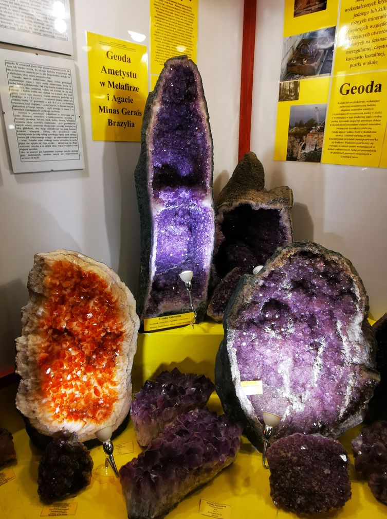 Geoda ametystu - Muzeum Minerałów Szklarska Poręba