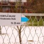 Drogowskaz, Kobyla Sałasz, Krzakowska Skała - 1h 35 min