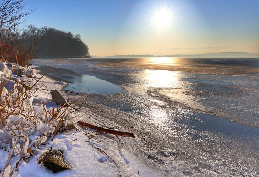 Jezioro Żywieckie, zima, słońce