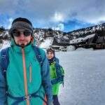 Turysta z dzieckiem, Schronisko Samotnia nad Małym Stawem, Karkonosze