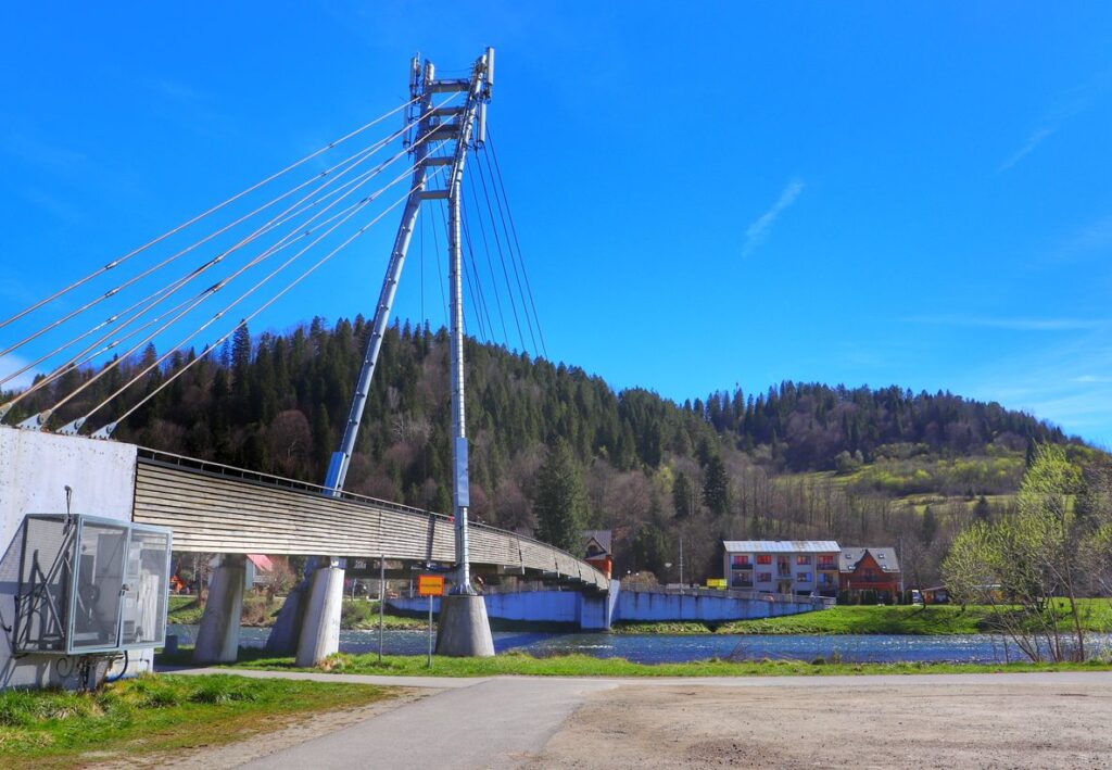 Most w Sromowcach Niżnych