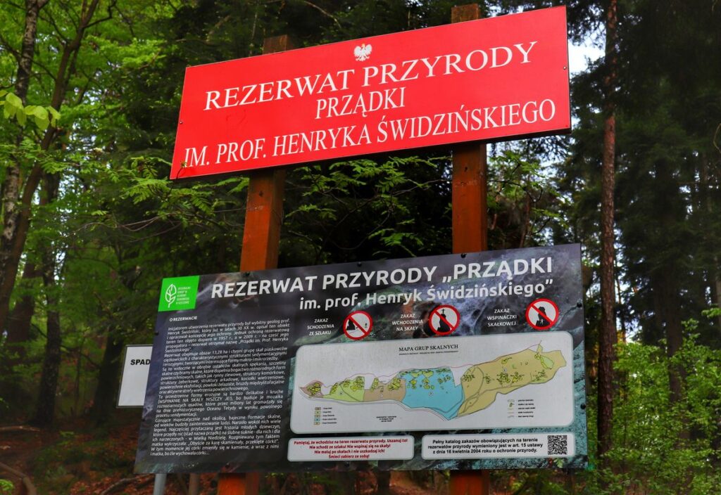 Czerwona tablica - REZERWAT PRZYRODY PRZĄDKI