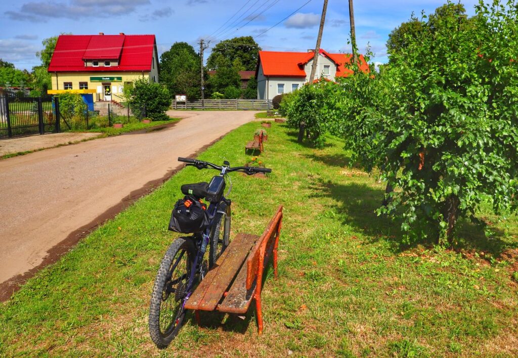 NOWE KIEJKUTY, rower, droga