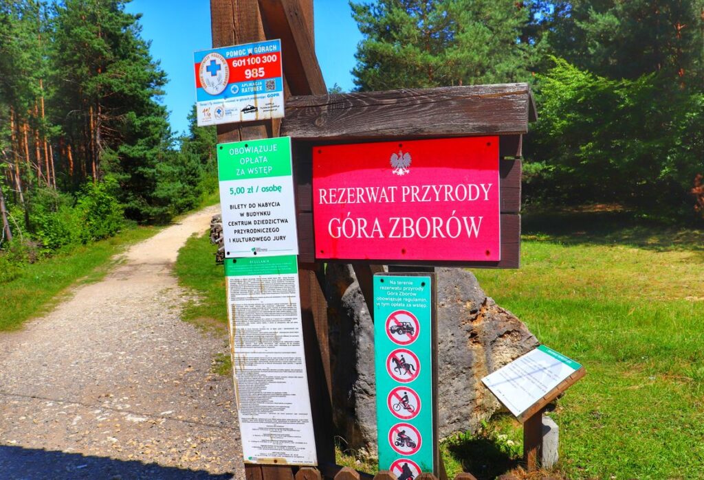 Rezerwat Przyrody Góra Zborów - czerwona tablica