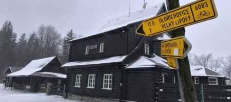 Chata Ropiczka (Chata Ropička) i szczyt Ropiczka (Ropička), Beskid Morawsko-Śląski