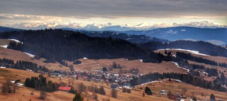 Nowoć (Novoť) wieża widokowa – widok na Tatry, Słowacja