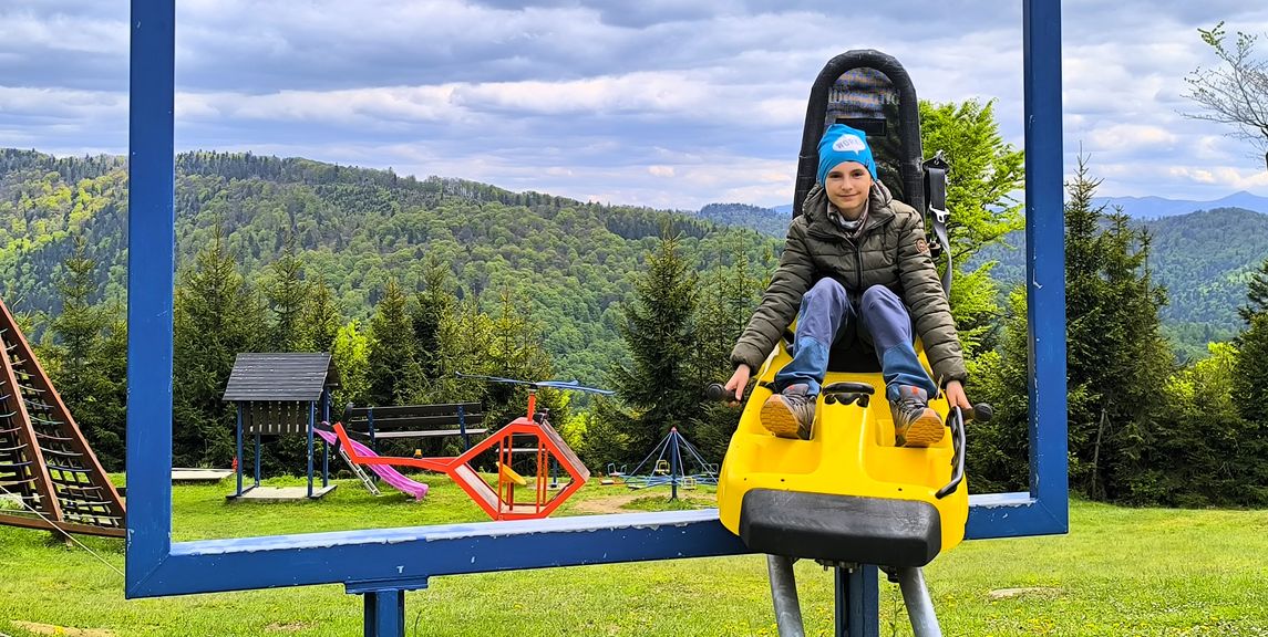 Dedovka wieża widokowa (Rozhľadňa na Dedovke) trasa z Oszczadnicy (Oščadnica)