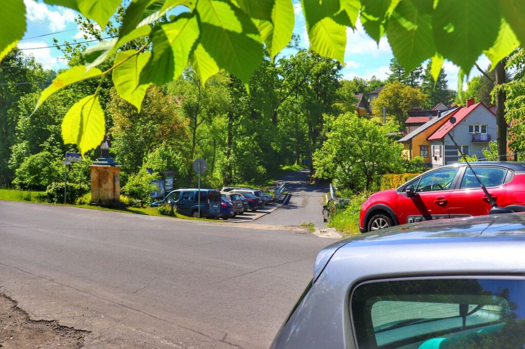 Leszna Górna parking