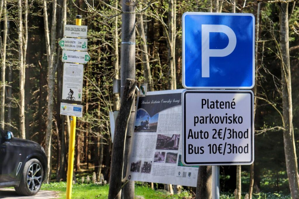 Orawska Leśna, kolej wąskotorowa parking