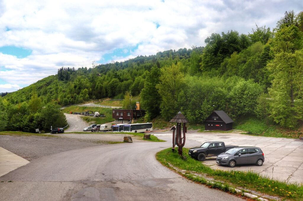 Słowacja, Oszczadnica Dedovka parking, wiosna