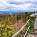 Platforma widokowa przy schronisku na Szczelińcu, luneta widokowa