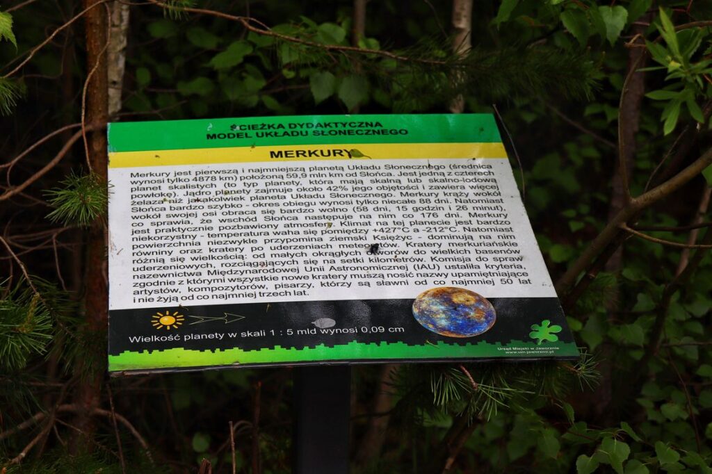 Ścieżka Edukacyjna Model Układu Słonecznego - MERKURY - Park Gródek, Jaworzno