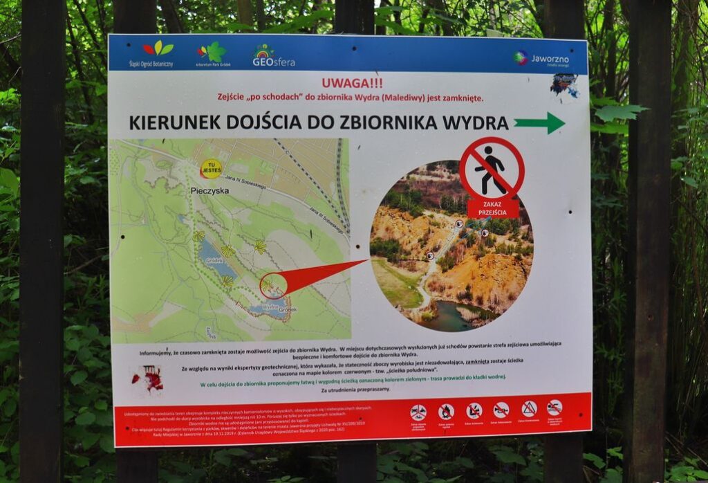 Tablica z mapą, kierunek - Zbiornik Wydra, Park Gródek w Jaworznie