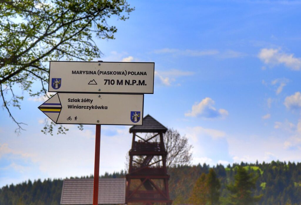 Biała tabliczka, Marysina Polana 710 m n.p.m.