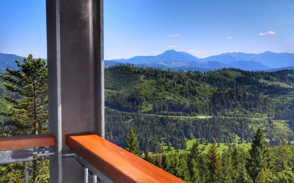 Nová Bystrica wieża widokowa, widok z górnego tarasu wieży widokowej, Fatra