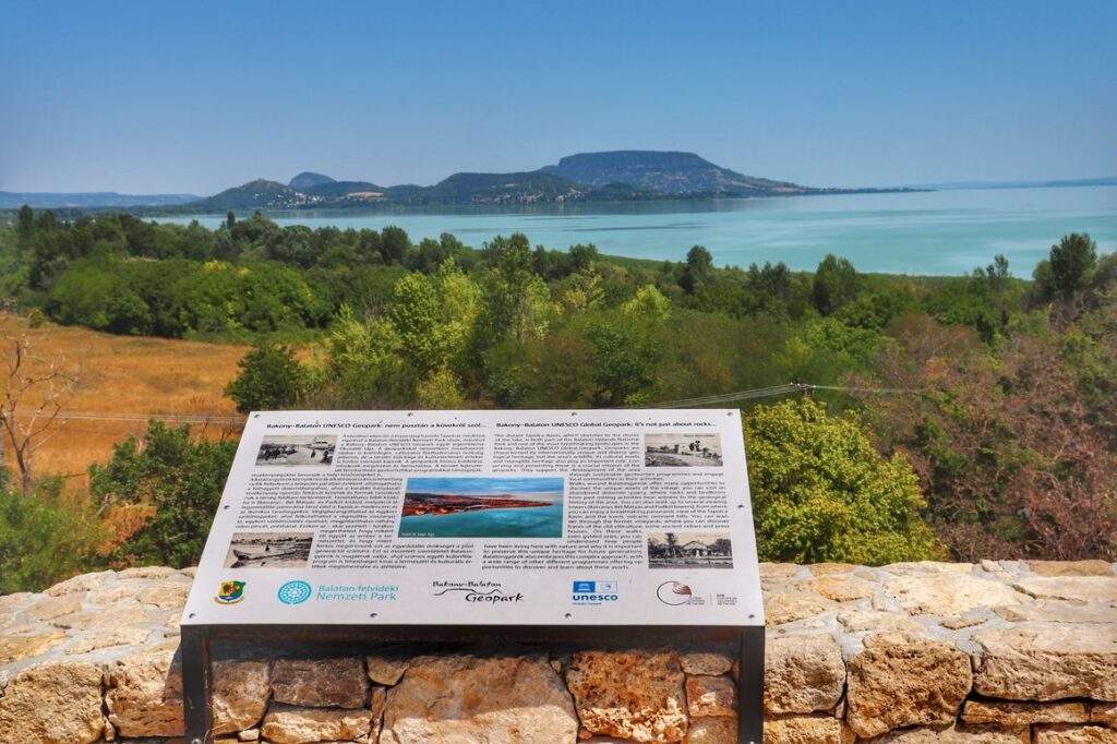Balatongyörök punkt widokowy Szépkilátó, tablica informacyjna