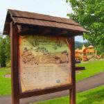 Plac zabaw „Podróżujemy po Europie” w Bukovcu, tablica informacyjna