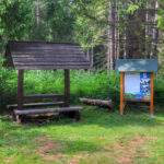 Ścieżka przyrodnicza, tablica 5, wiata turystyczna, las - Rezerwat Przyrody Bukovec, Czechy