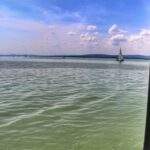 Widok z promu na jezioro Balaton, Tihany