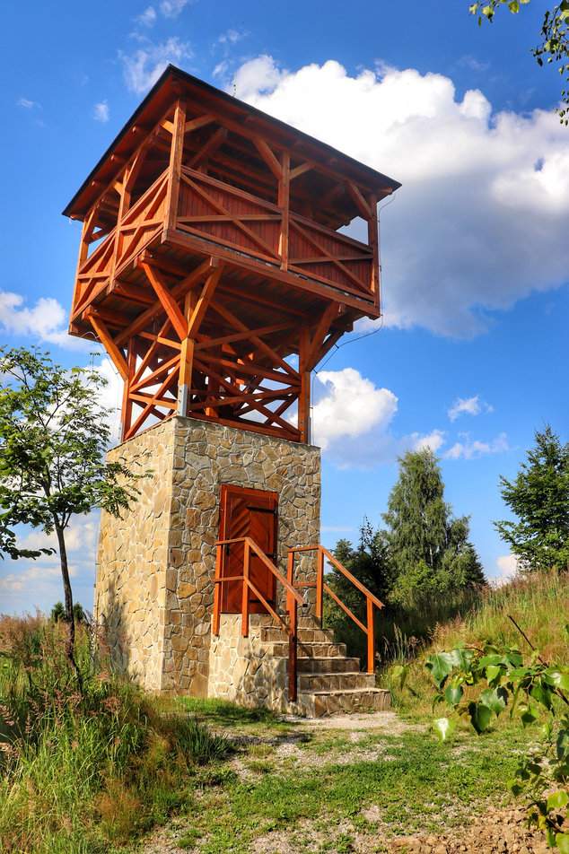 Wieża widokowa Surovina, Oszczadnica