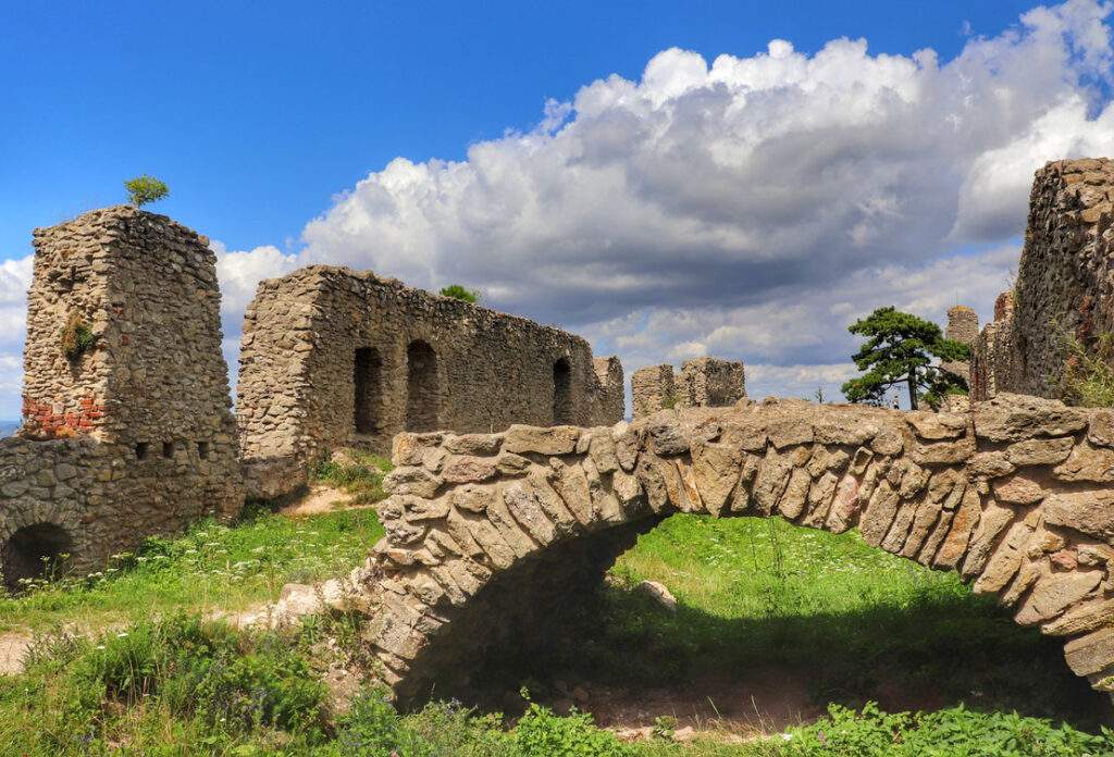 Przepiękne ruiny zamku - Stary Jiczyn, Czechy