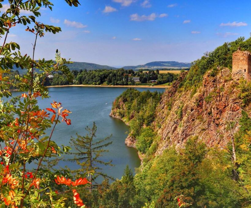 Zamek Oheb – ruiny i Mały Oheb nad zbiornikiem Seč (Czechy)