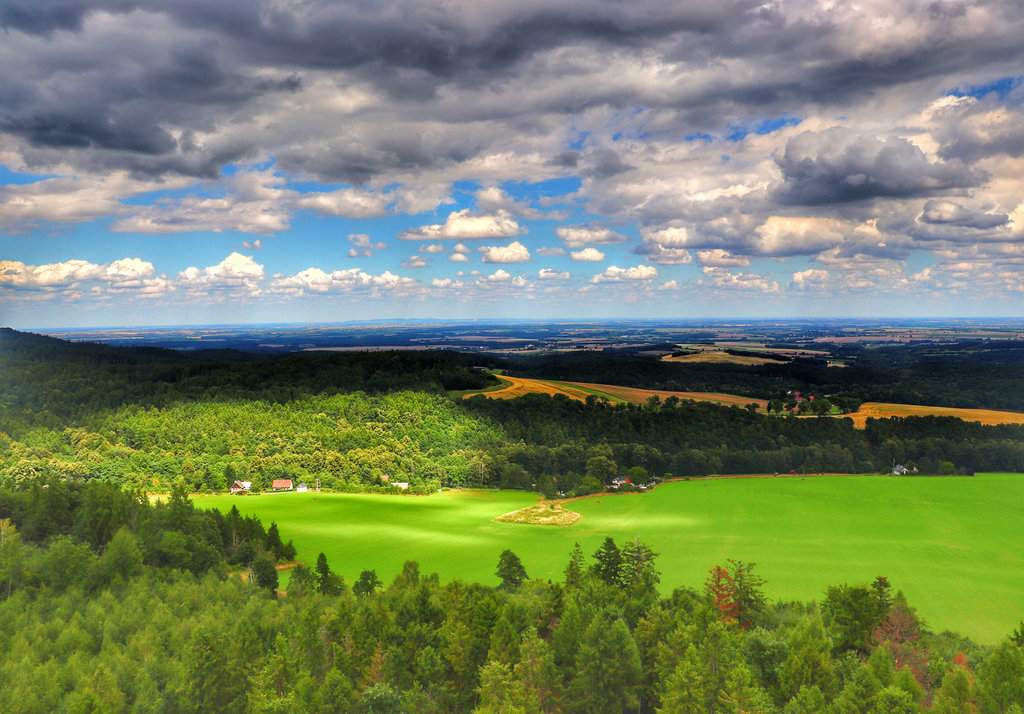 Widok z wieży widokowej na Granicznym Wierchu, Góry Opawskie