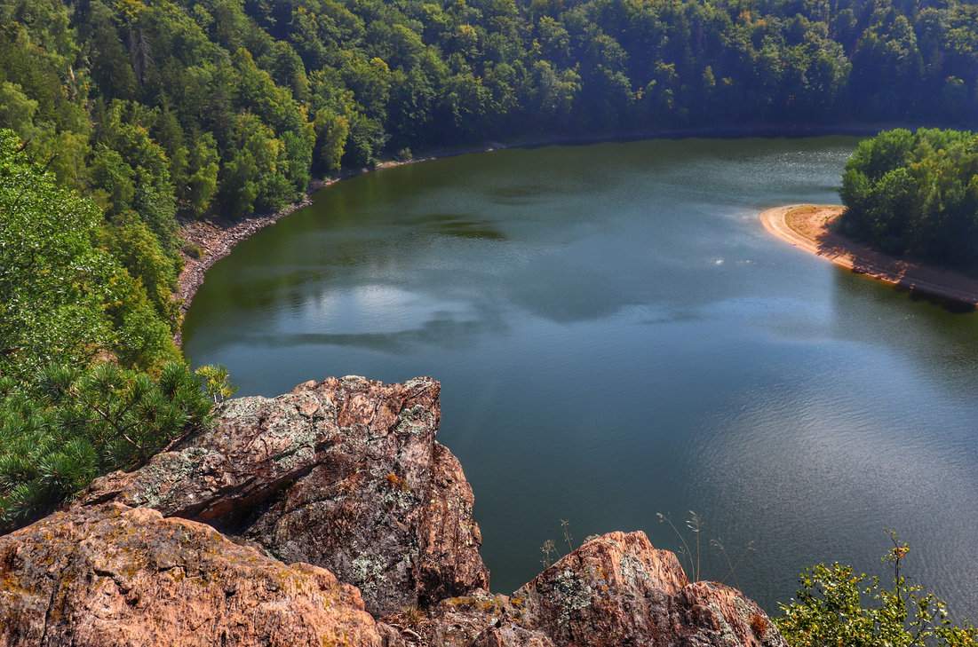Góry Żelazne, Mały Oheb - widok na zbiornik Seč