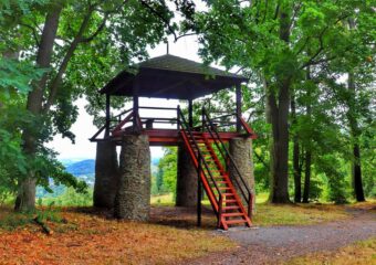 Platforma widokowa Bezruča – park zamkowy Hradec nad Moravici