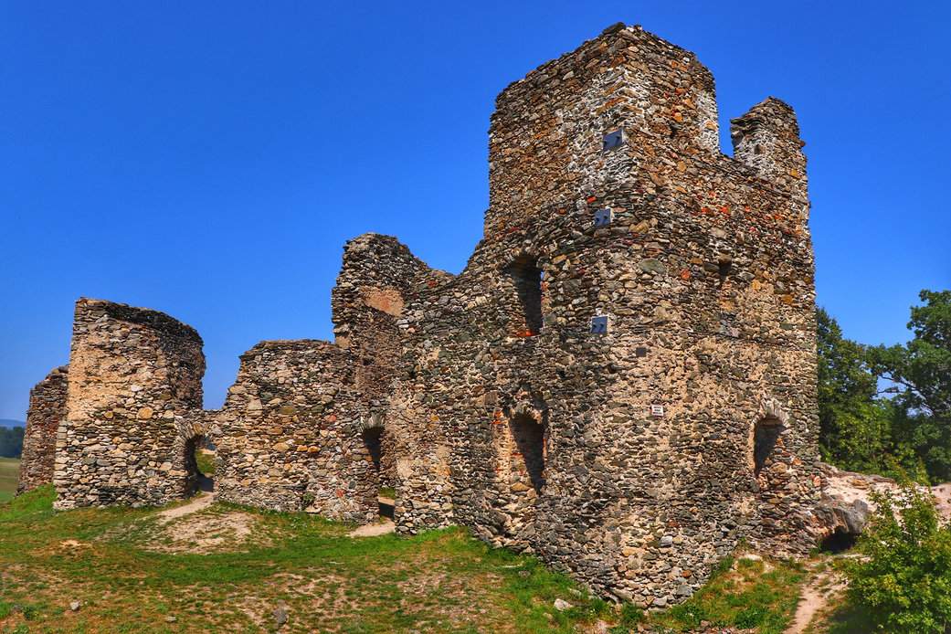 Ruiny zamku Brníčko w Czechach