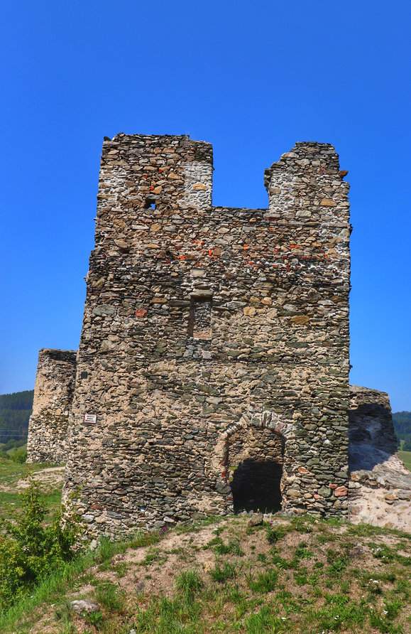 Zamek Brníčko w Czechach, lato