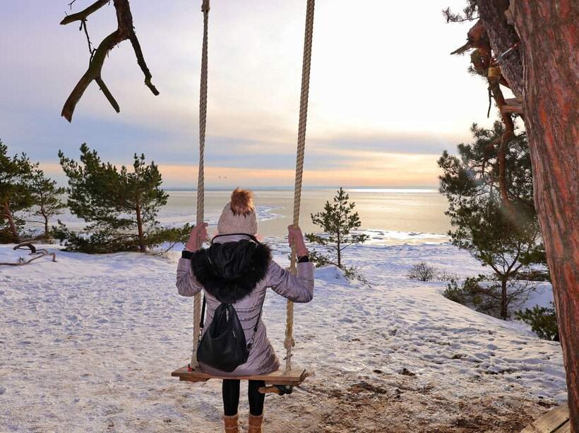 Hel huśtawka na plaży z widokiem na Zatokę Pucką – trasa, zdjęcia