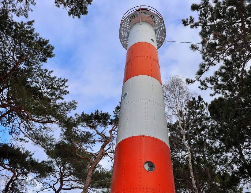 Jastarnia Latarnia Morska – najniższa latarnia morska na Polskim Wybrzeżu