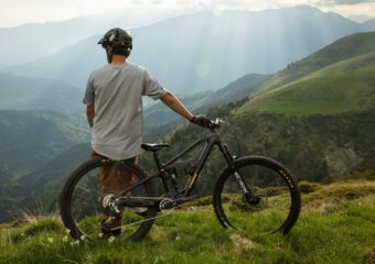 Hardtail czy Full Suspension? Wybieramy najlepszy rower Trek w góry